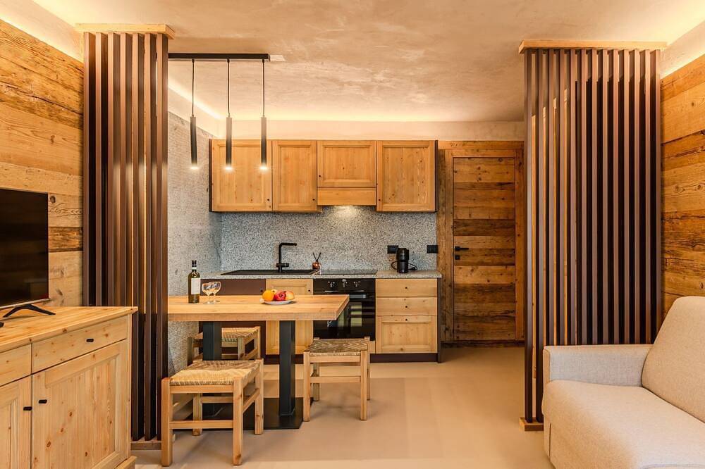 Ganze Wohnung, Monolocale Al Doss in Pinzolo, Giustino