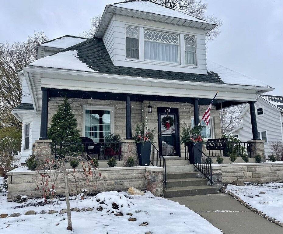 Charming 1912 Bungalow in Middlebury Indiana in Elkhart County