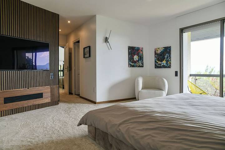 Superbe villa avec piscine intérieure, jacuzzi, sauna et salle de sport in Lucinges, Région de Saint-Julien-en-Genevois