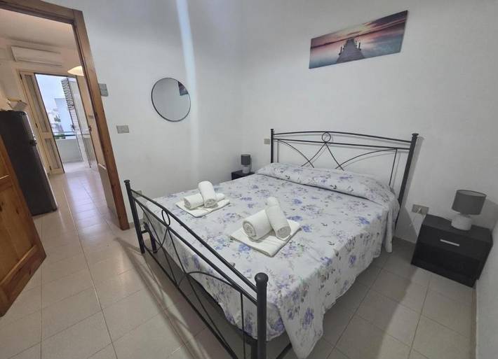 Casa sulla spiaggia per 4 persone, con panorama e balcone in Puglia