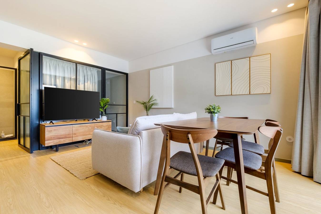 Ganze Wohnung, Ferienwohnung für 6 Personen mit Balkon in Matosinhos, Matosinhos e Leça da Palmeira