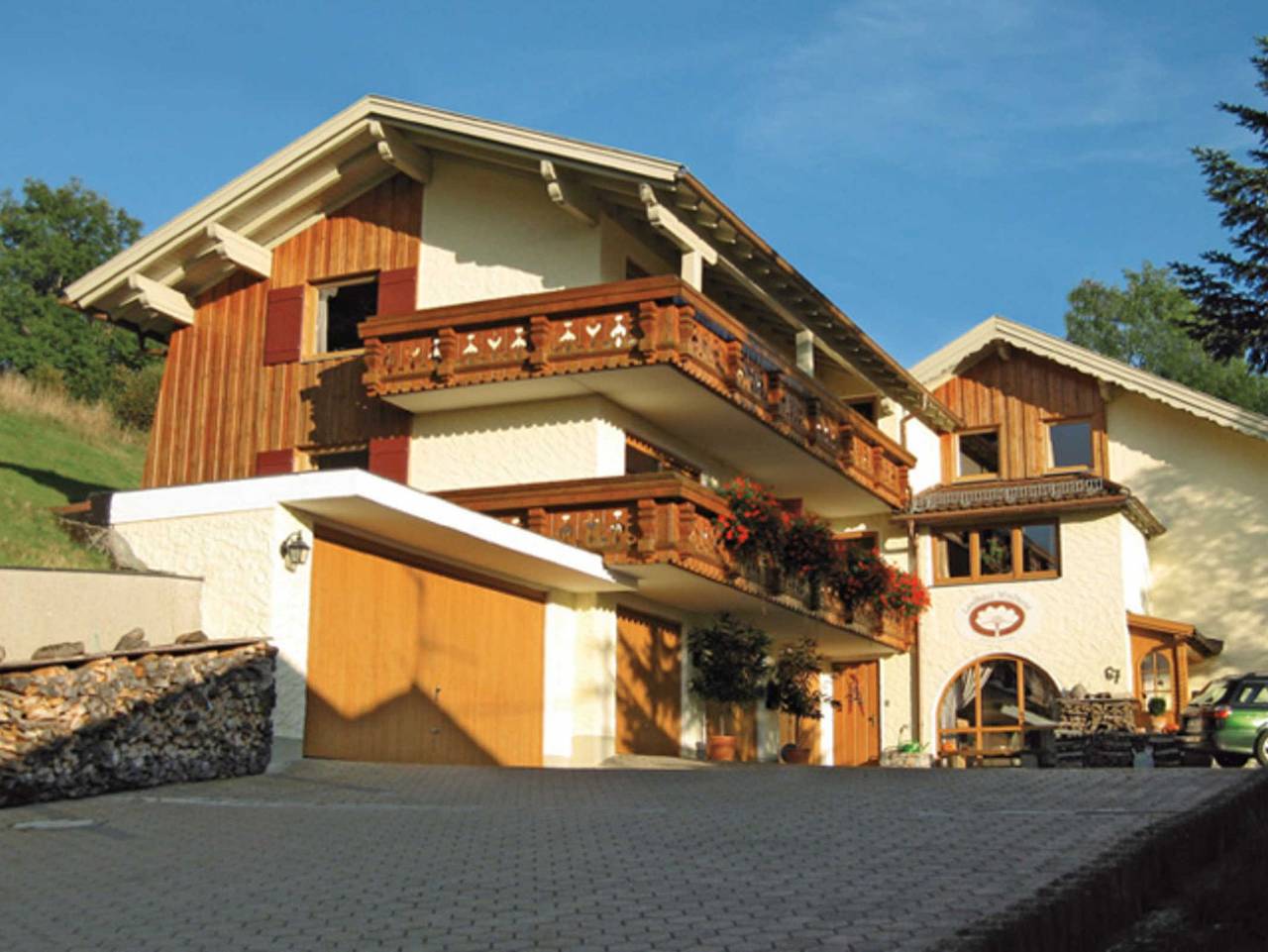 Ganze Ferienwohnung, Landhaus Windrose - Doppelzimmer mit Sicht zum Sorgschrofen in Jungholz, Bayerische Alpen