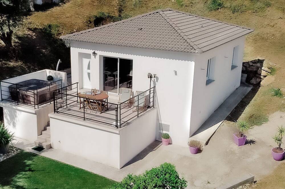 Macchione Villa, Sea View with Jacuzzi on Bastia in Bastia, Cap Corse
