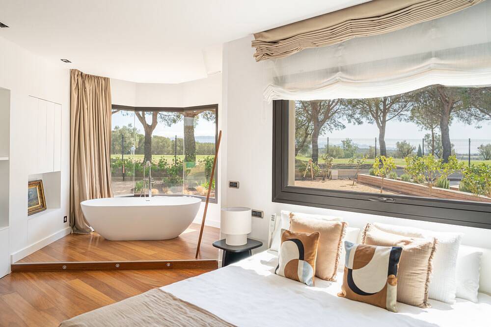 Majordoms Golf Peralada – Luxusvilla mit Pools und Entertainment in Peralada, Oberampurien