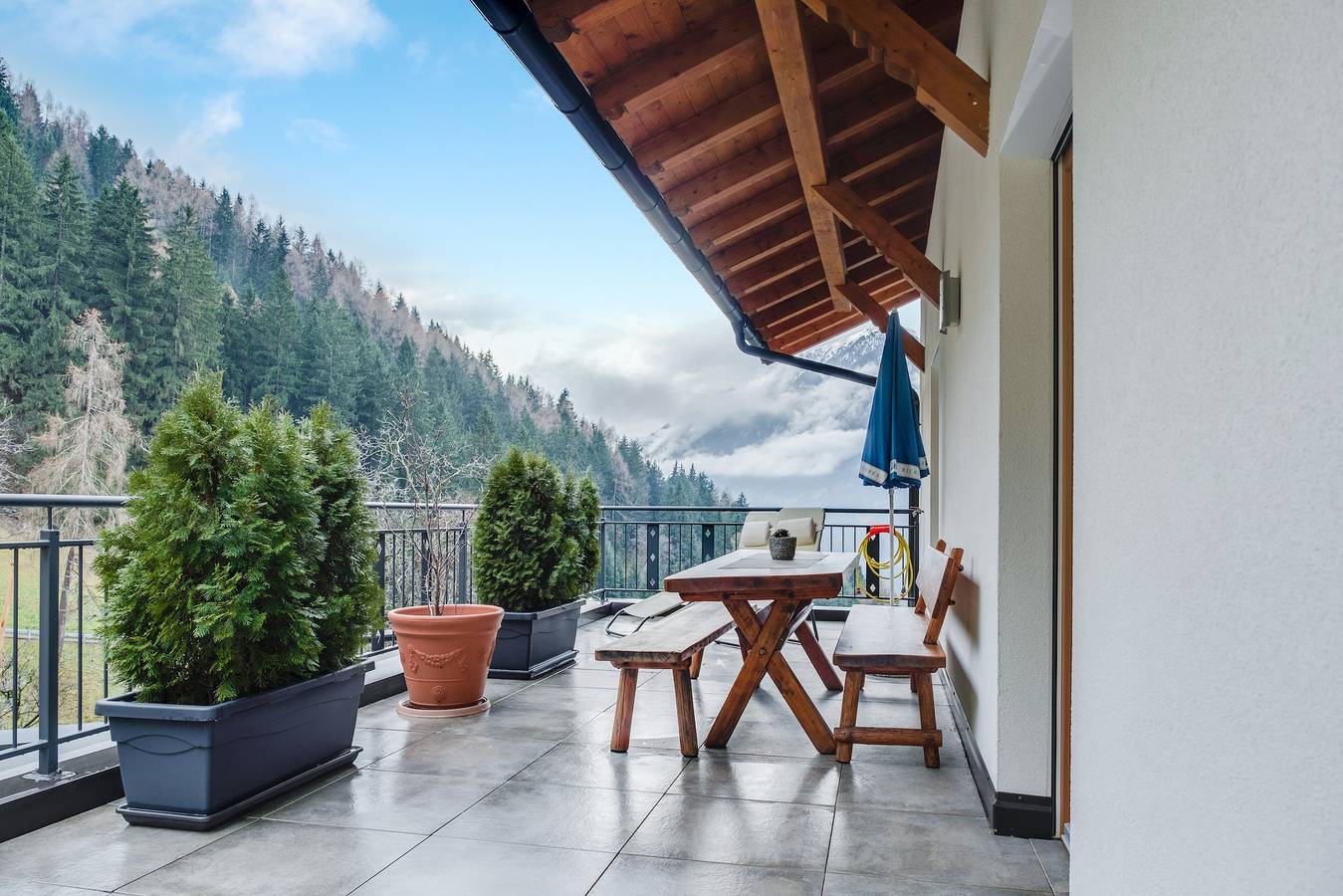 Ganze Wohnung, Ferienwohnung "Hofschenke Pfeiftal Hofblick" mit Terrasse, Garten & Wlan in St. Leonhard in Passeier, Passeiertal