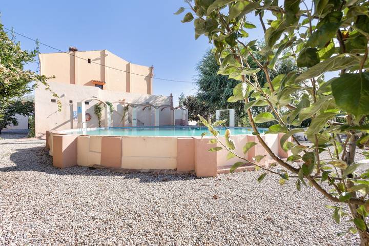 Casa rural para 27 personas, con Balcón además de Jardín y Piscina para niños en Maresme