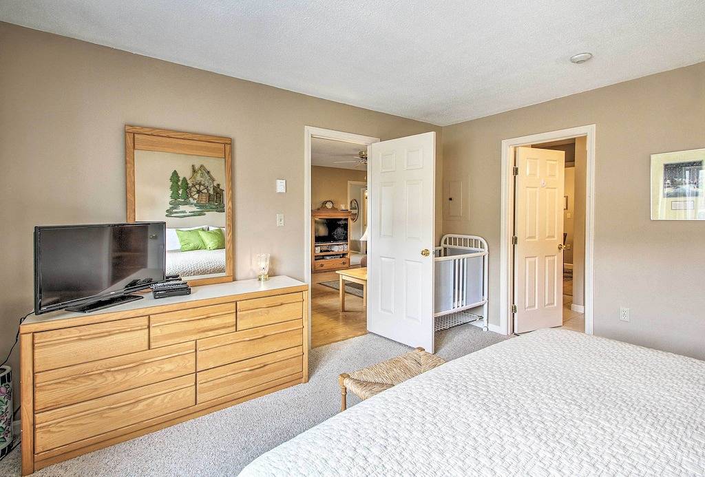 Ganze Wohnung, Neu! Lincoln Resort Condo 3 Minuten zum Loon Mountain! in Lincoln (NH), Franconia Notch