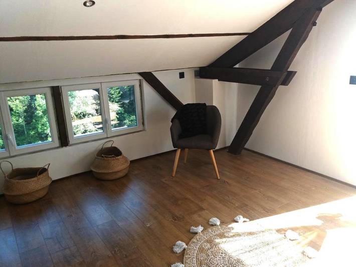 Location de vacances pour 7 personnes, avec vue et jardin à Domessin - 3