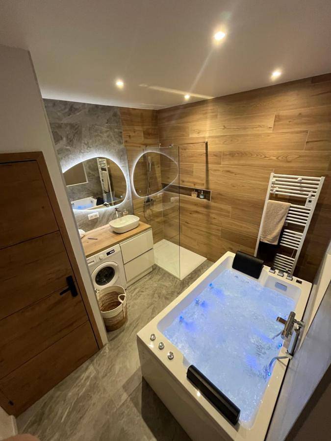 Gîte pour 2 personnes, avec balcon et jacuzzi à Pont-en-Royans - 3