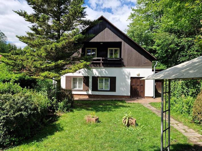 Ferienhaus für 10 Personen, mit Garten und Ausblick