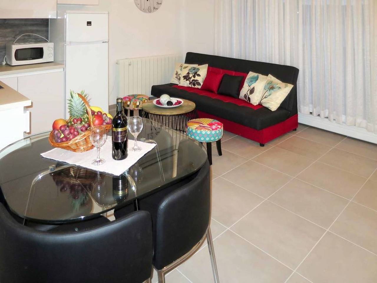 Ganze Wohnung, Zweizimmer-Apartment mit Gemeinschaftspool in Arbanija, Ciovo