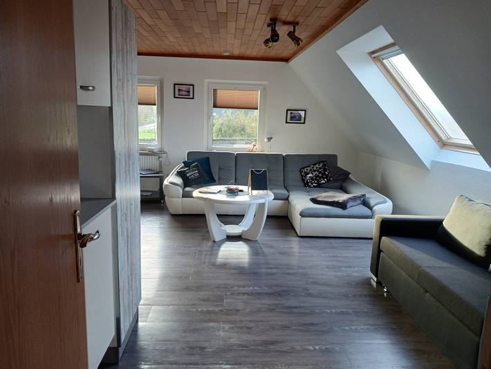 Ferienwohnung für 4 Personen, mit Terrasse und Garten sowie Seeblick in Noer