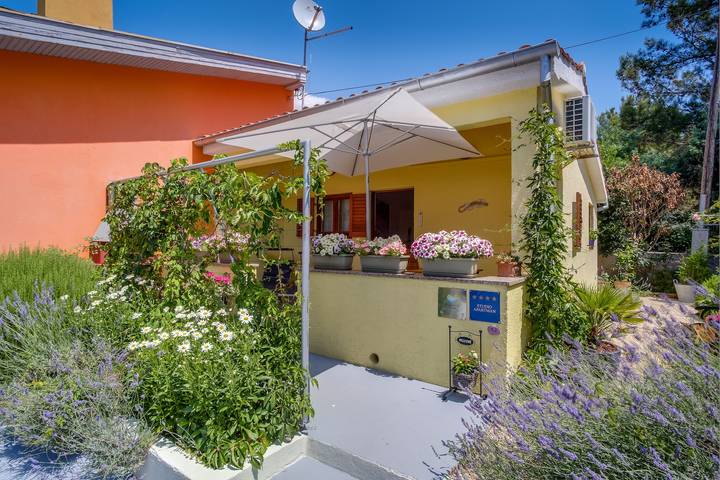 Ferienwohnung für 2 Personen, mit Balkon/Terrasse in Mali Lošinj - 2