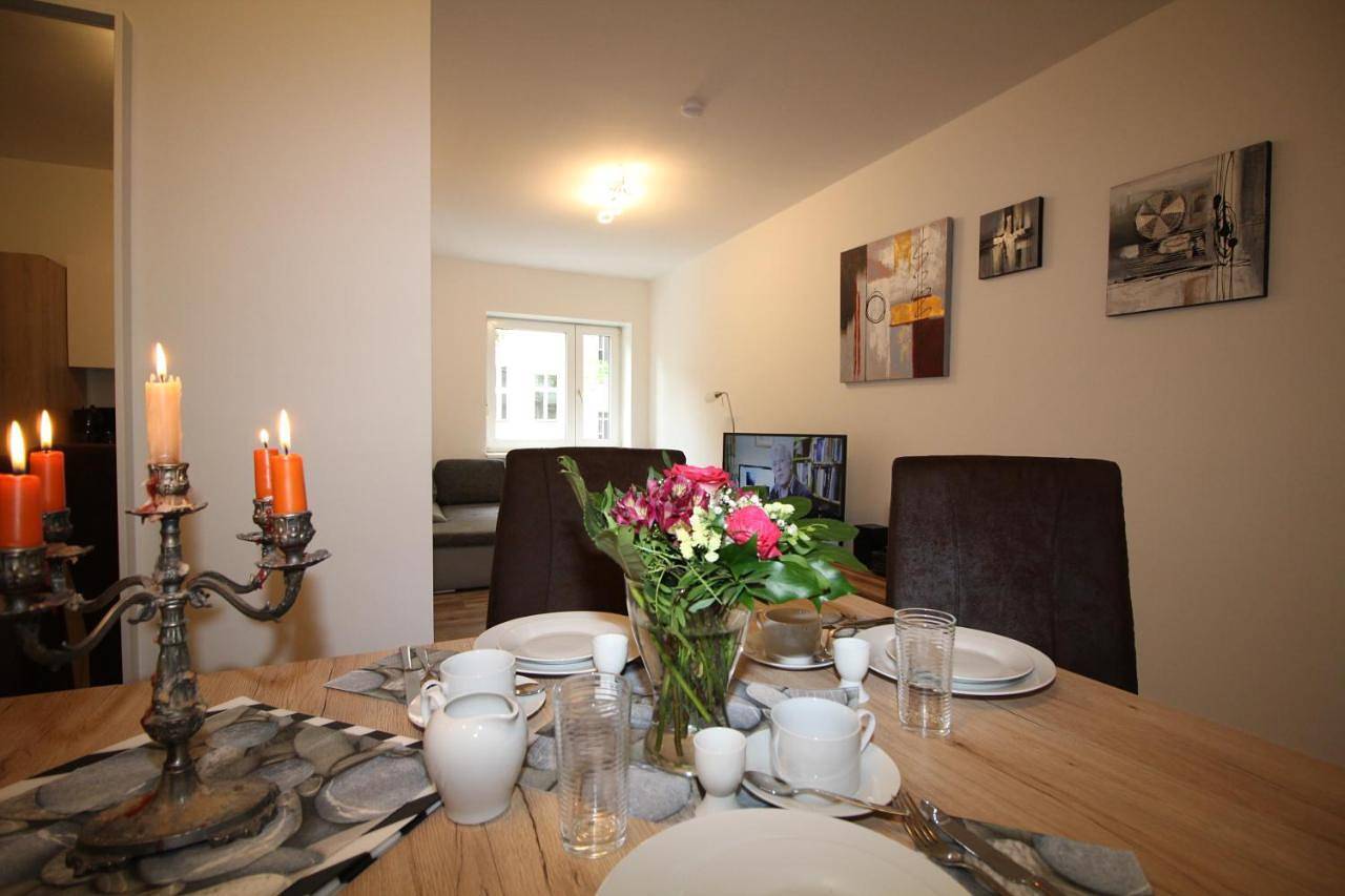 Two-Bedroom Apartment in Berlin Mariendorf, Berlín