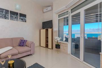 Vacation Rental for 6 Guests in Dalmatian Islands, Vir, Picture 3