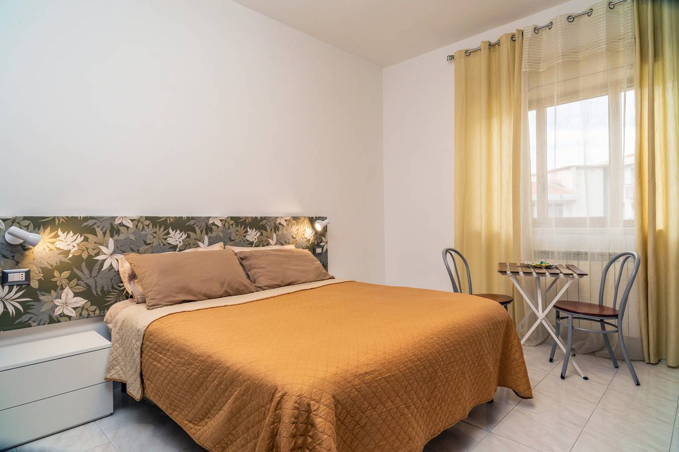 Entire apartment, Apartment 'Nigido Holiday Houses Simona' with Sea View, Wi-Fi and Air Conditioning in Catania, Catania Province