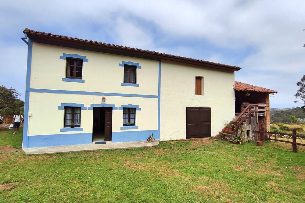 Charming rural house near Playa de Rodiles in Selorio, Villaviciosa