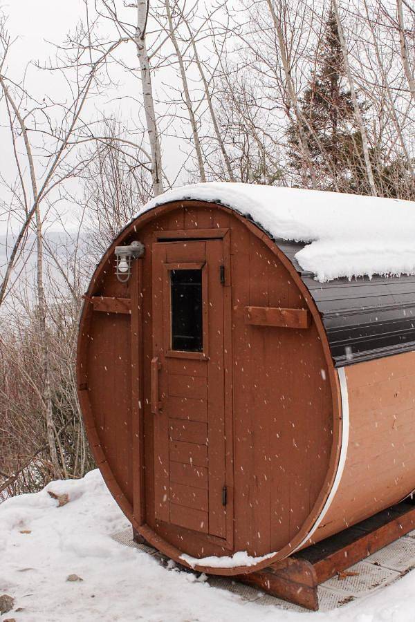 Gîte pour 2 personnes, avec balcon ainsi que vue et sauna à Saguenay - 4