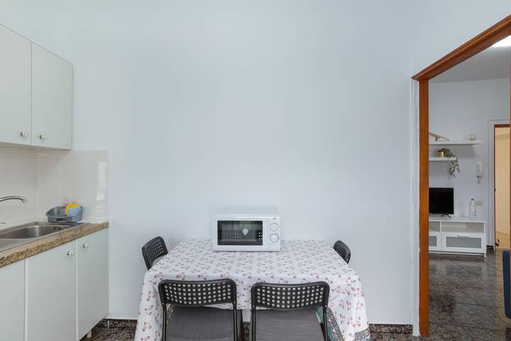 Hel lejlighed, Vacation Apartment 'Atico Martin' with Mountain View, Private Terrace and Wi-Fi in Molino de Agua, San Nicolás de Tolentino