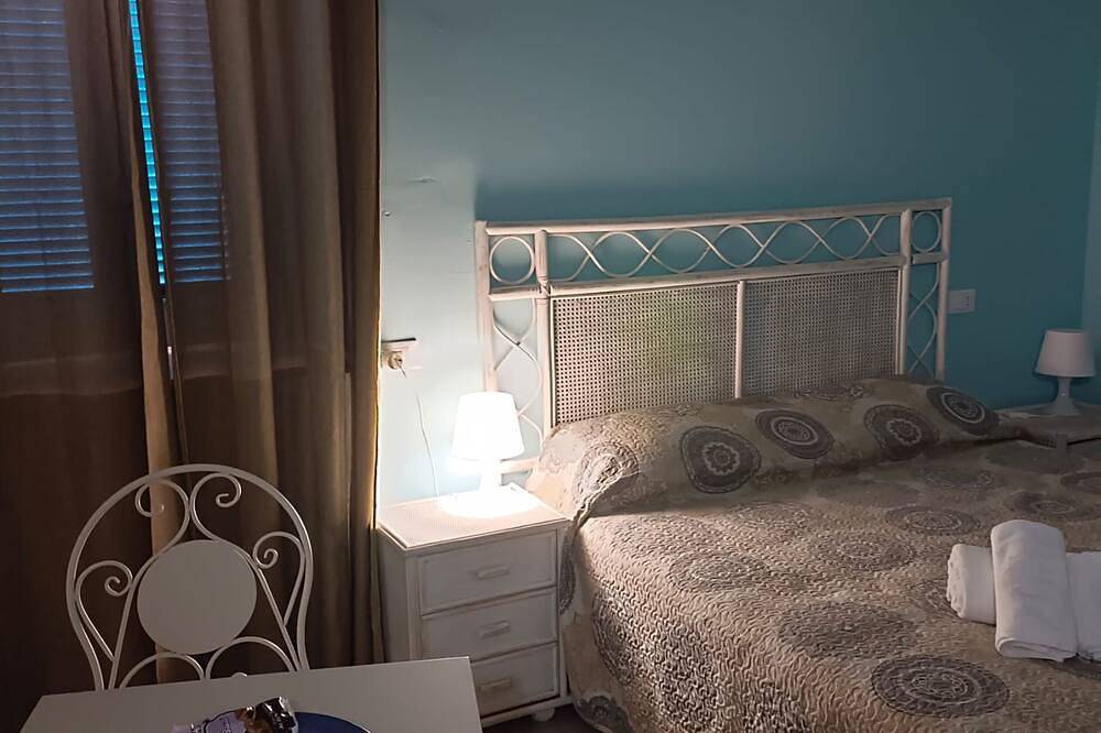 Double room with aircon, bathroom in the center of Tropea Calabria in Tropea, Provincie Vibo Valentia