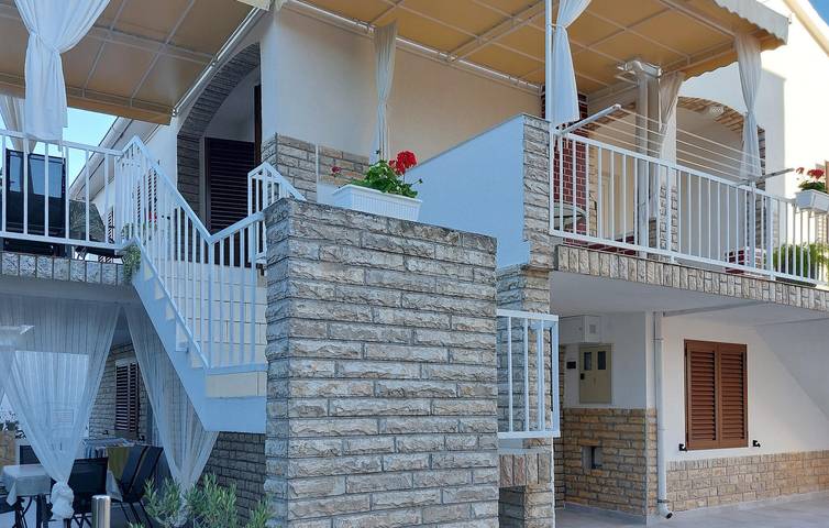 Apartamento de vacaciones para 3 personas, con terraza y jardín - 1