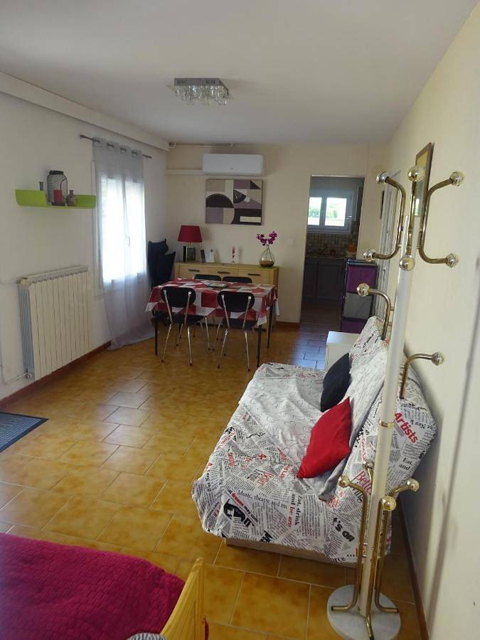 Gîte pour 2 personnes, avec terrasse ainsi que jardin et piscine à Saint-André-de-Sangonis - 4