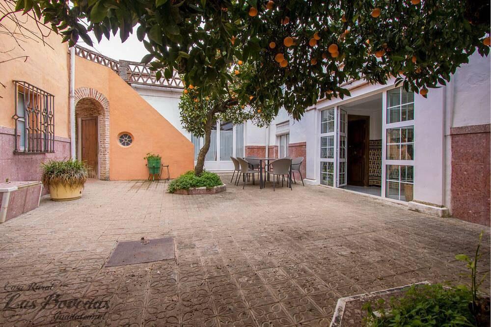 Casa Rural para 16 personas en el Parque Natural Sierra Norte de Sevilla in Guadalcanal, Sierra Morena