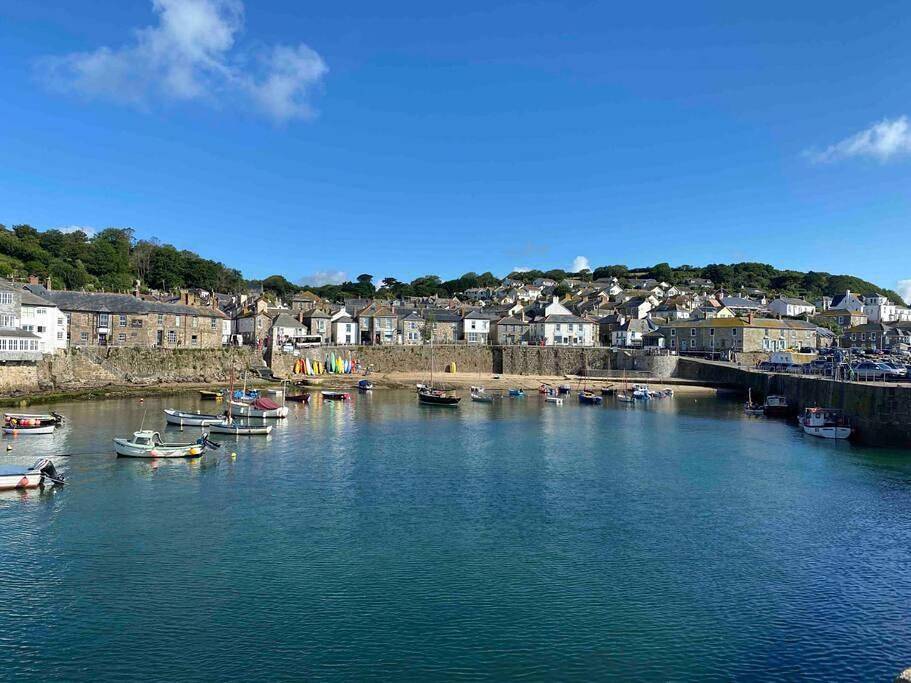 New renovated beach front cottage in Mousehole, Cornwall