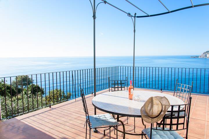 Chalet para 8 personas, con jardín y terraza en Almuñecar