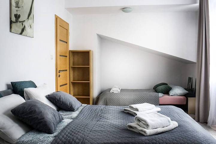 Appartamento intero, Large Apartment for 8 guests with AC, Old Town I, Krakowska in Kazimierz, Cracovia
