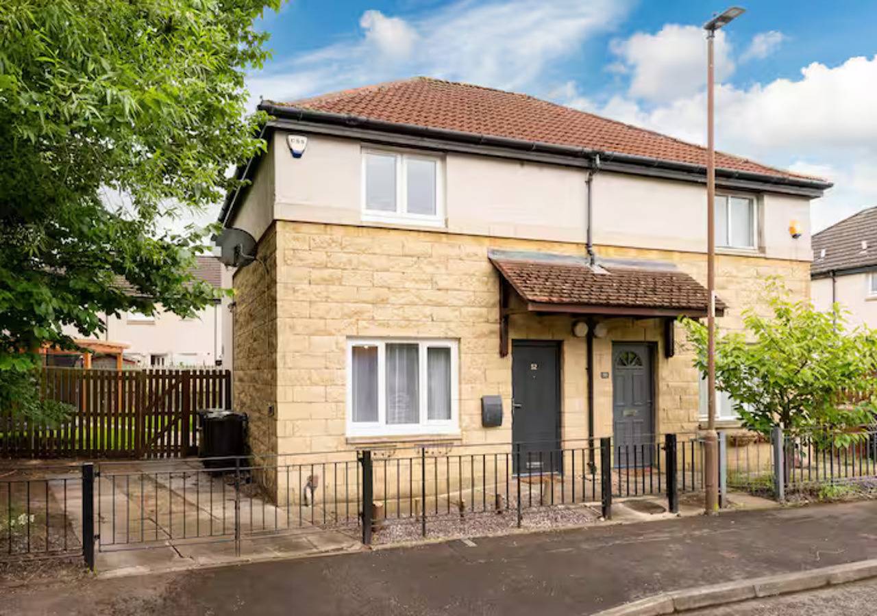 Modern Family House | Sleeps 5 | Free Parking - Pass the Keys in Edinburgh, Edinburgh and Lothian