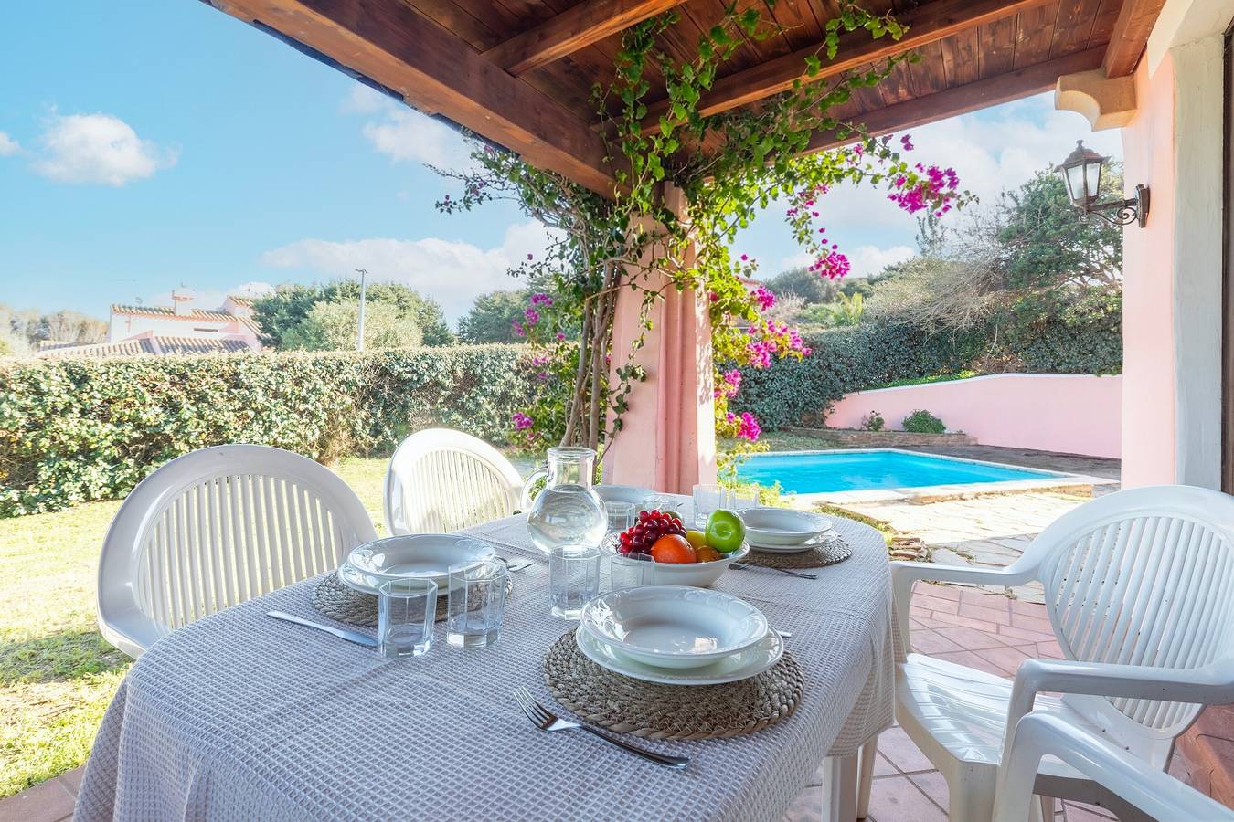 Villa 'Armonia - Privater Pool' mit Pool, Wlan und Klimaanlage in Punta De Su Turrione, Nurra