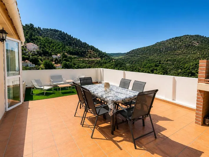 Ferienwohnung für 4 Personen, mit Terrasse und Ausblick - 1