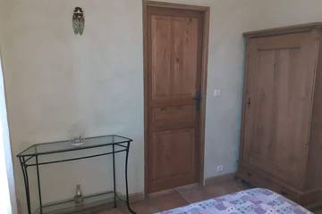 Location De Vacances pour 3 Personnes dans Malaucène, Parc naturel régional du Mont-Ventoux, Photo 1