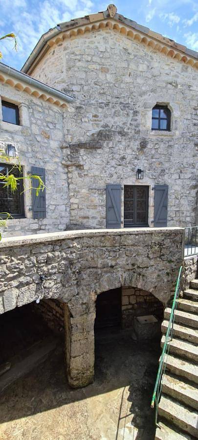 Location de vacances pour 8 personnes, avec vue et terrasse, animaux acceptés à Balazuc - 4