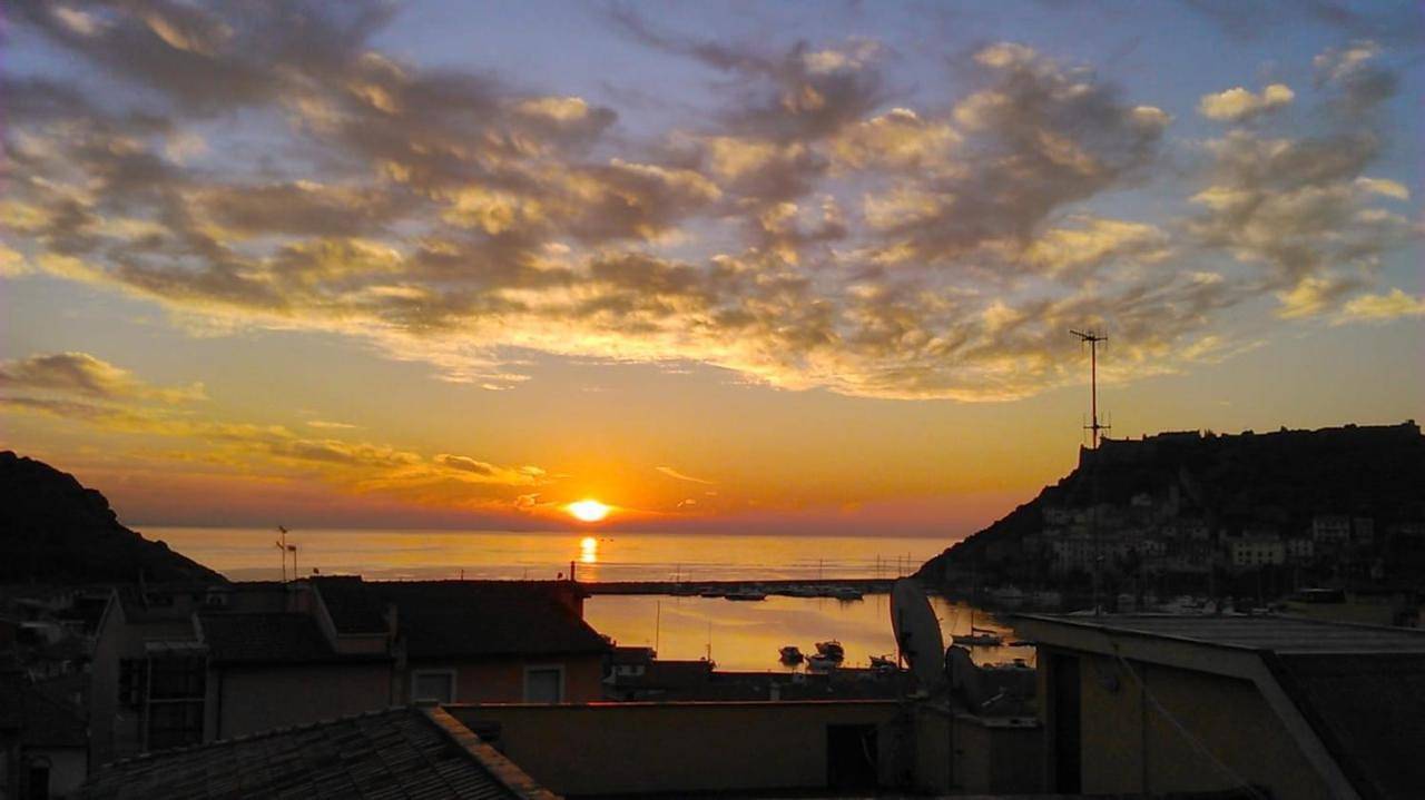Alba sul Mare in Porto Ercole, Monte Argentario