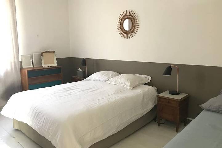 Villa Maison Intramuros Piscine Chauffée (Mai/Oct)-Patio - Remb 100% Annul in Aigues-Mortes, Côte d'Améthyste