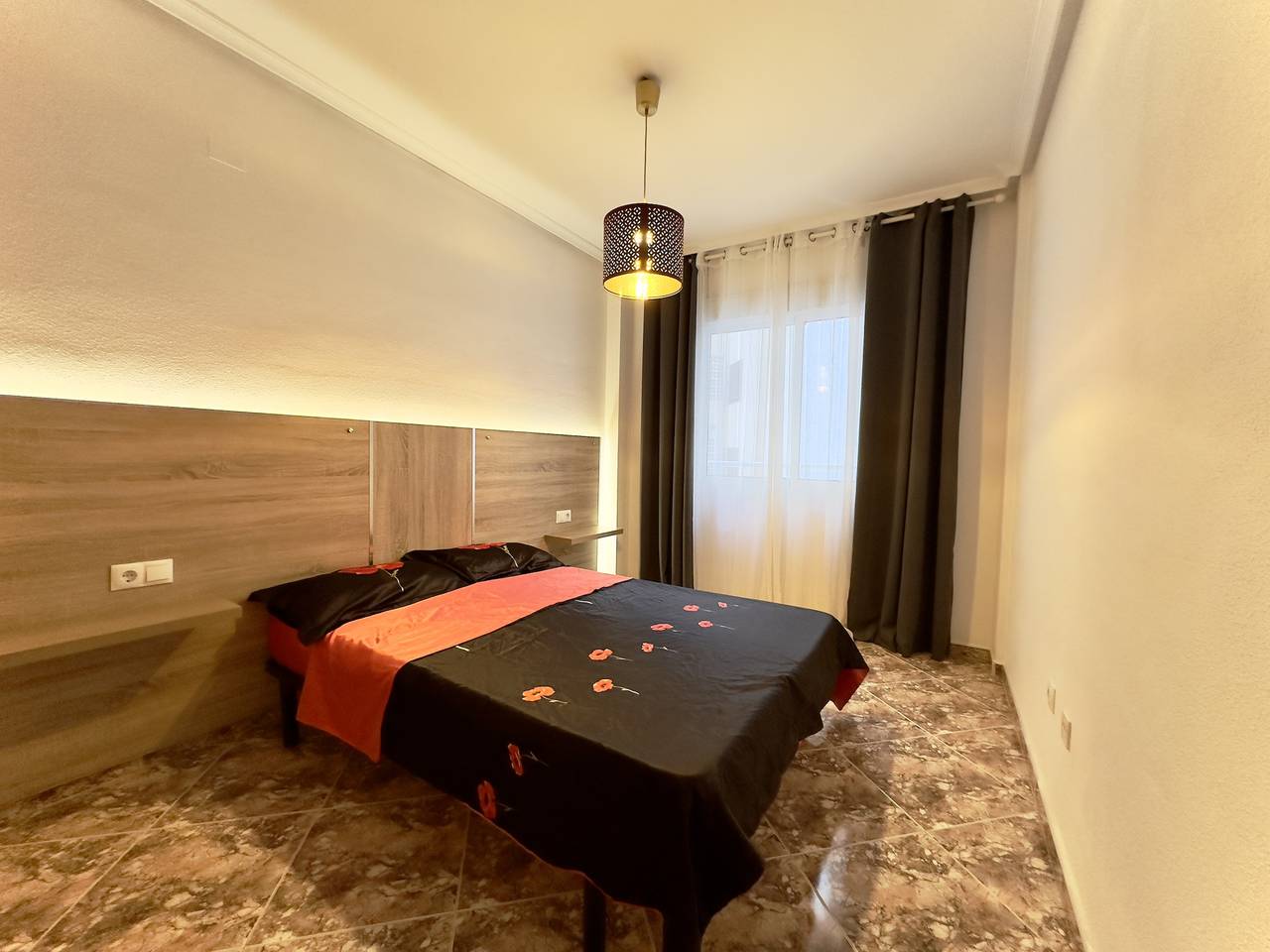 Entire apartment, Moderno Apartment On Playa Del Cura in Torrevieja Centre, Torrevieja