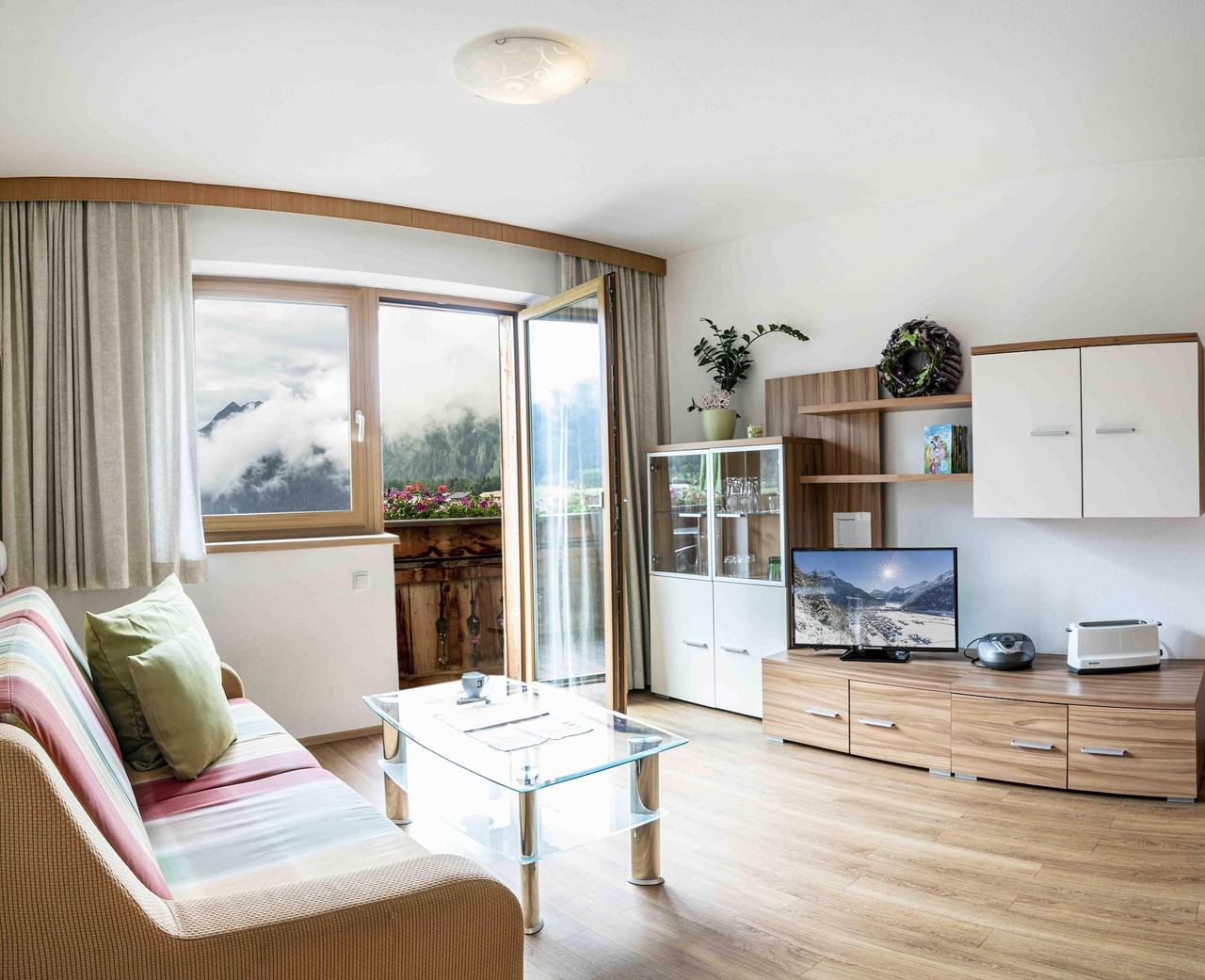 Ganze Ferienwohnung, Appartement Arnika in Stubaier Alpen, Längenfeld