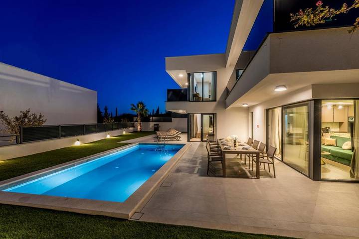 Villa pour 8 personnes, avec piscine et jardin ainsi que jacuzzi et sauna à Slano - 3