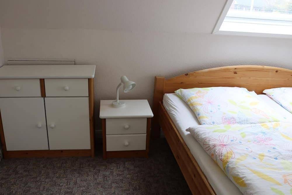 Ganze Wohnung, Appartement/Fewo 2, Dusche, Wc - Ferienhof Lembke in Kieler Förde, Kiel