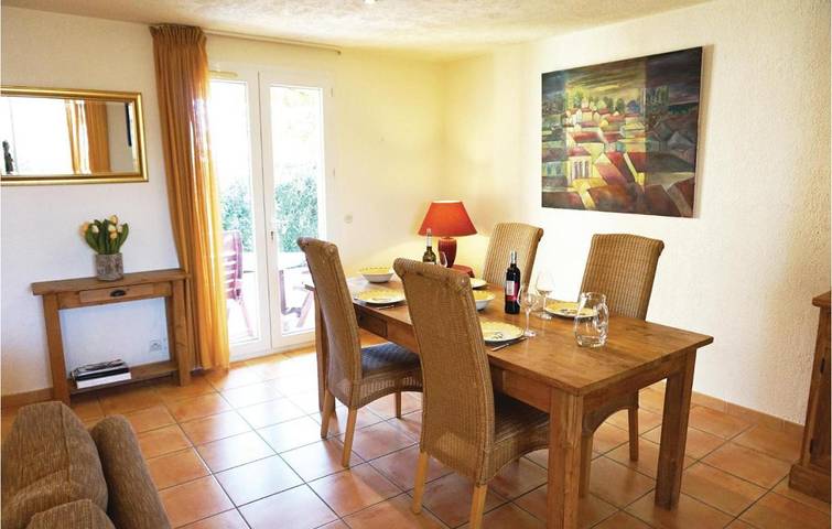 Location de vacances pour 6 personnes, avec piscine ainsi que terrasse et jardin à Cruzy - 2