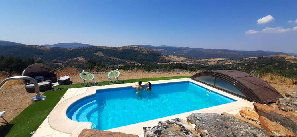 Casa rural para 2 personas, con vistas y jardín además de terraza y piscina en Las Villuercas - 2