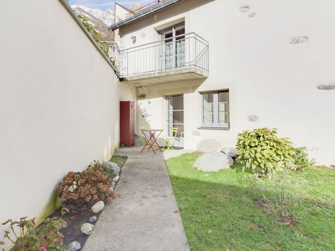 Studio entier, Studio centre-ville avec terrasse, parking, proche télécabine et commodités in Cauterets, Parc national des Pyrénées