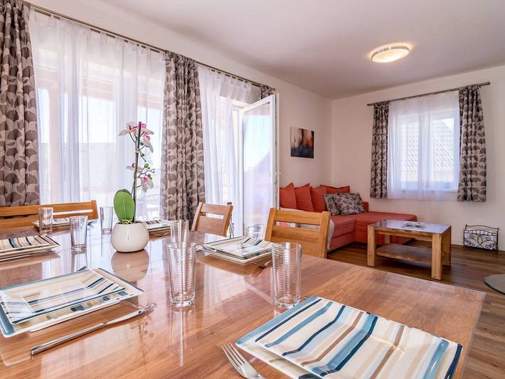 Ferienhaus für 9 Personen, mit Balkon und Garten in Tschechien - 4