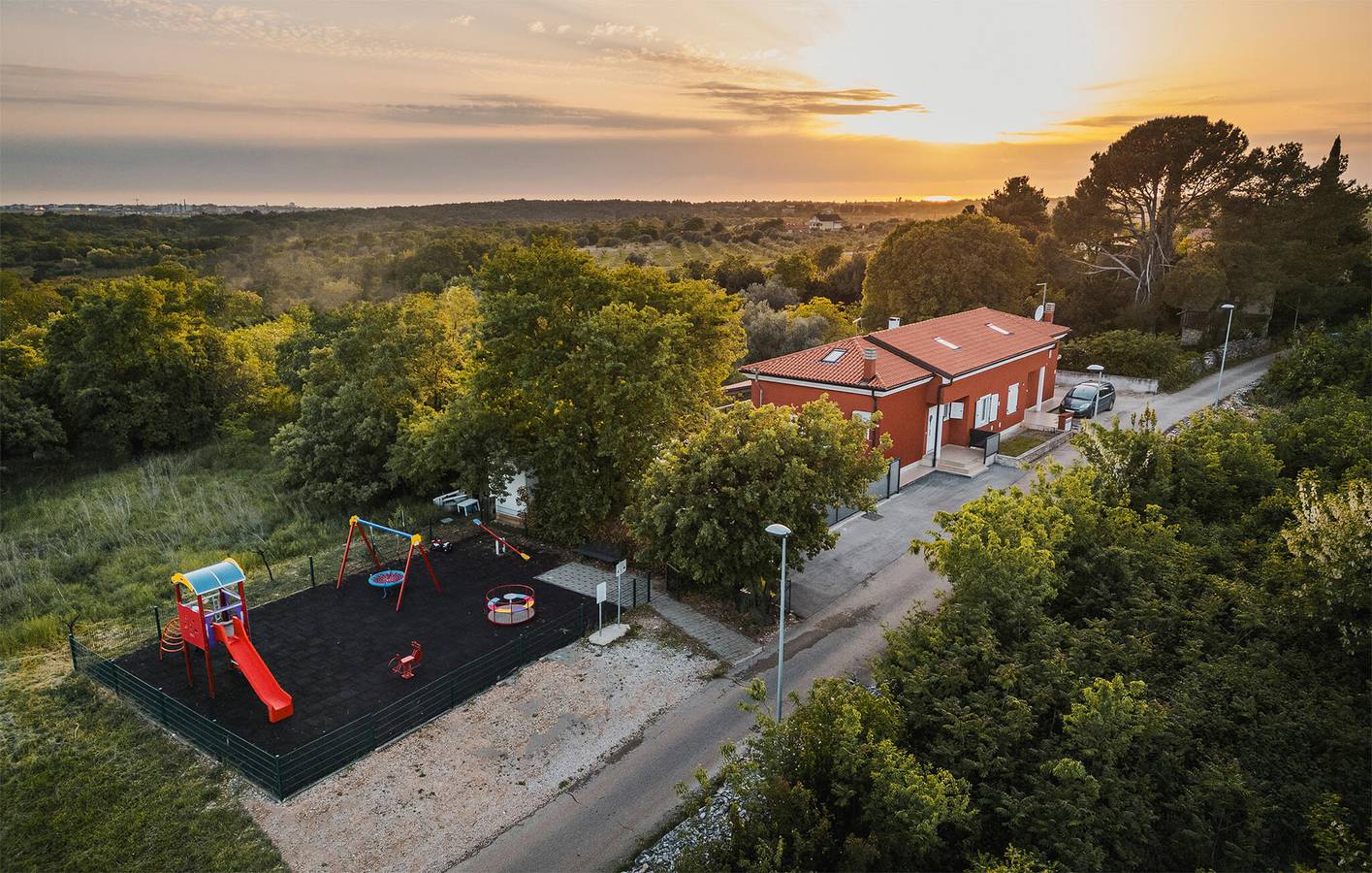 Gemütliche 1-Zimmer-Wohnung mit Terrasse, WLAN, Parkplatz und in der Nähe von Restaurants in Umag, Umag und Umgebung