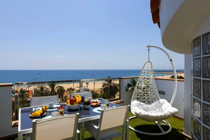 Apartamento de vacaciones para 6 personas, con vistas y balcón - 1