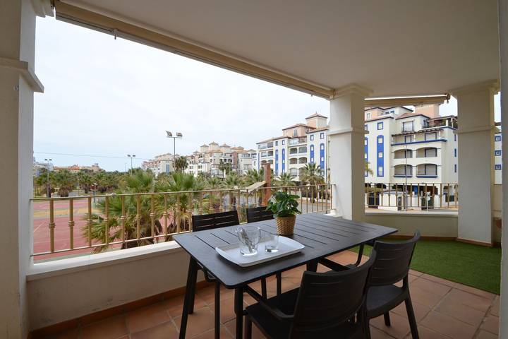 Apartamento de vacaciones para 5 personas, con piscina y jardín - 1
