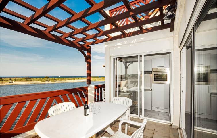 Gîte pour 4 personnes, avec piscine et terrasse, animaux acceptés à Saint-Cyprien - 3