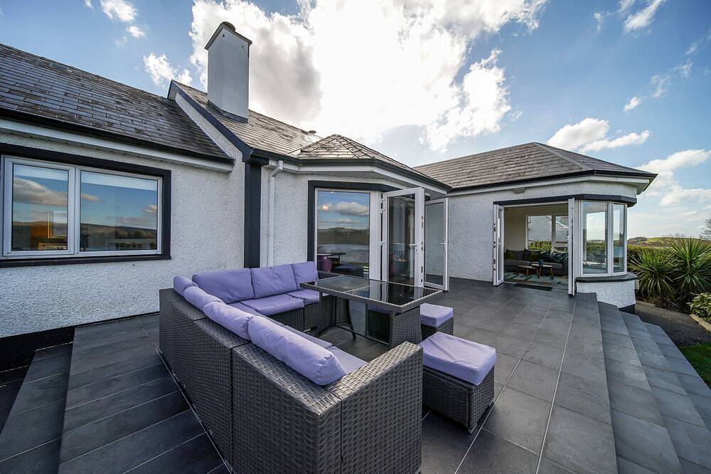 Fresh & Stylish | Ocean View | Donegal Town & Bay in Donegal, County Donegal